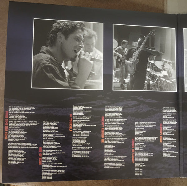 Audioslave : Out Of Exile (2xLP, Album, Club, Ltd, Num, RE, Sil)